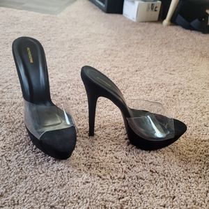 Pretty Little Thing 1' Platform Stilettos
